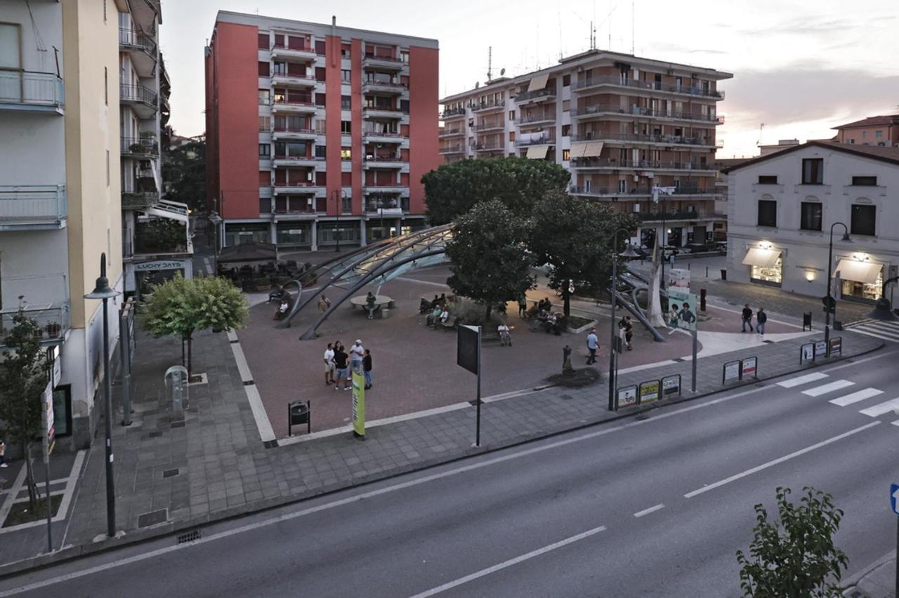 Toc Toc Acomodação com café da manhã Pontecagnano Exterior foto